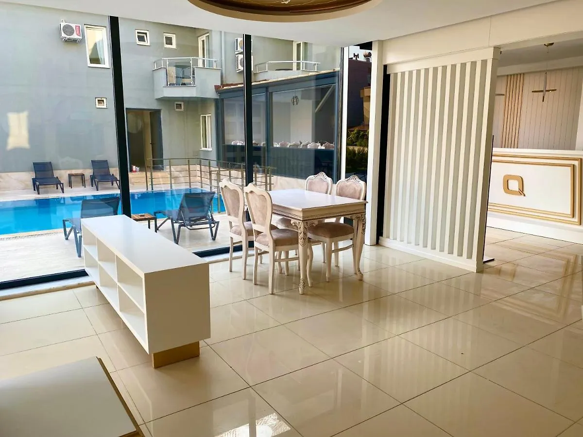 **  Q Business Hotels Antalya Türkei